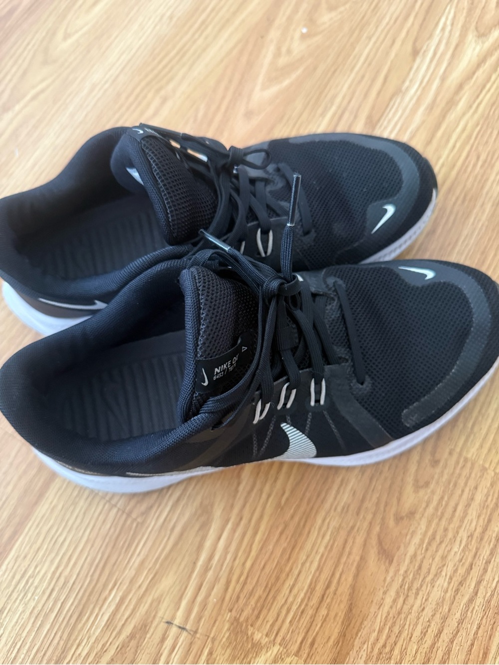 Nike Black and White Men’s Athletic Sneakers